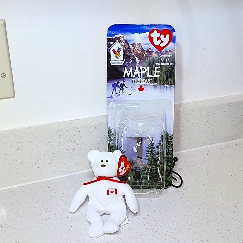 Vintage Maple The Bear Ty Beanie In the original packaging.